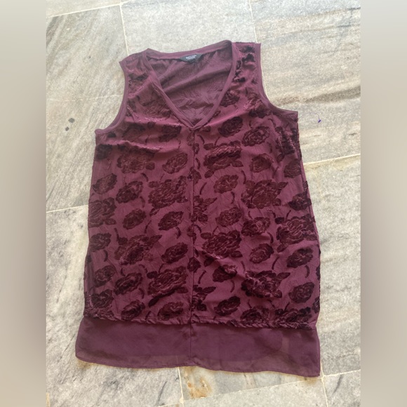 Vera wang blouse NEW😍SALE ❗️ - Picture 2 of 4